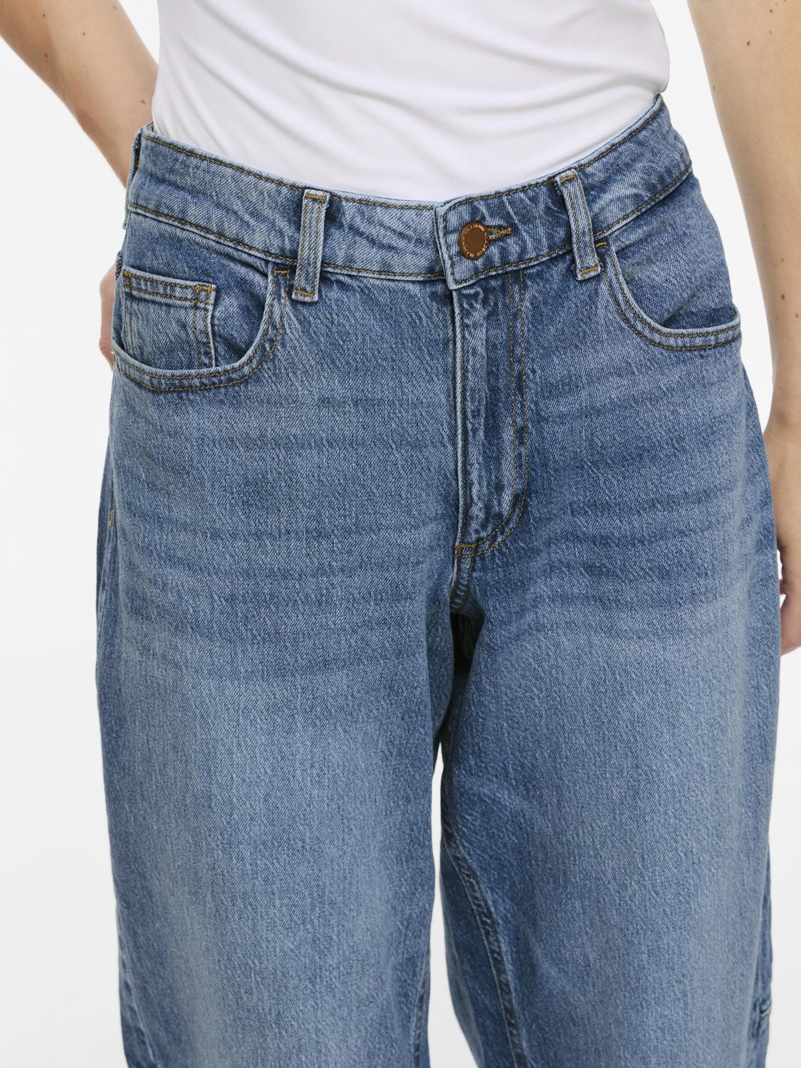 model_shot-detail